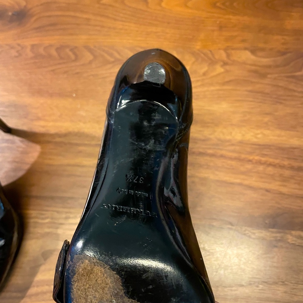 Burberry patent leather Mary Jane heels EU 37.5 - Picture 4 of 5